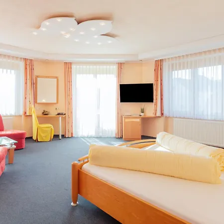 Retzerlandhof Familie Graf 4*