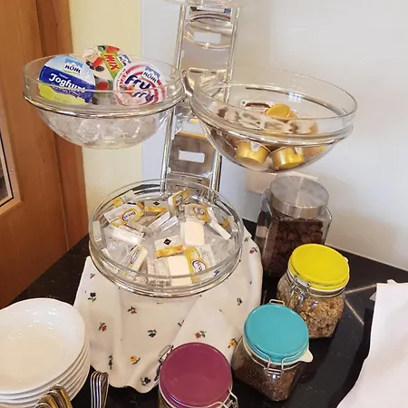 Retzerlandhof Familie Graf Отель 4*